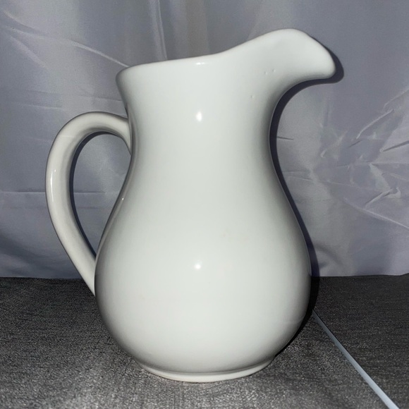 Ceramic farmhouse style  pitcher 2 liter - Picture 7 of 8